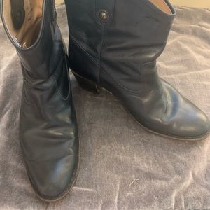 Black leather Frye Ankle Boots - 10